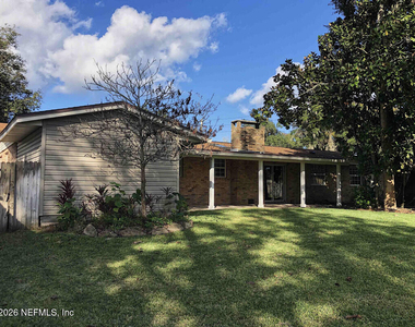 2 Fairway Road - Photo Thumbnail 1