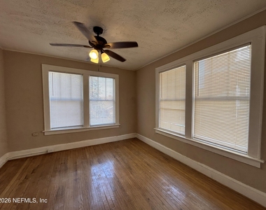 2623 College Street - Photo Thumbnail 11
