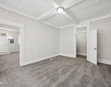 2737 Vernon Terrace - Photo Thumbnail 8