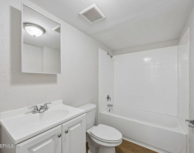 2737 Vernon Terrace - Photo Thumbnail 9