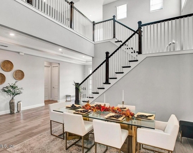 489 Caribbean Place - Photo Thumbnail 9