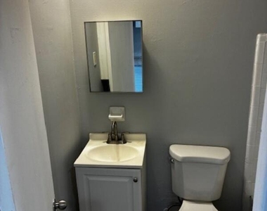 2150 Inwood Terrace - Photo Thumbnail 4