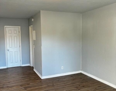 2150 Inwood Terrace - Photo Thumbnail 2