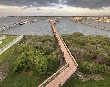 75 Comares Avenue - Photo Thumbnail 33