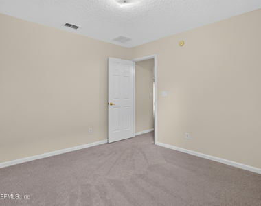 299 Johns Creek Parkway - Photo Thumbnail 34