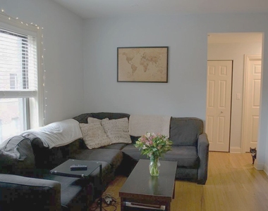903 W Cornelia Avenue - Photo Thumbnail 4