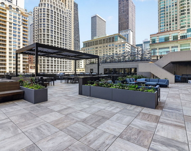 30 E Huron Street - Photo Thumbnail 28