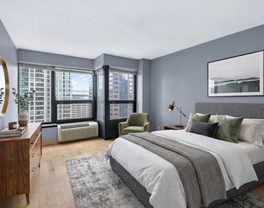 30 E Huron Street - Photo Thumbnail 12