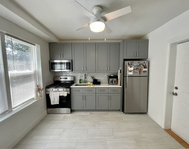 5036 N Springfield Avenue - Photo Thumbnail 7