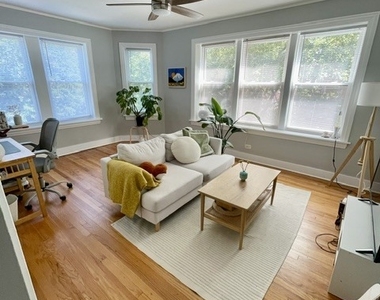 5036 N Springfield Avenue - Photo Thumbnail 1