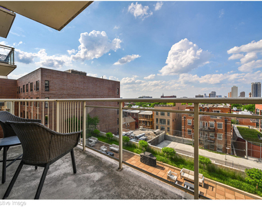 230 W Division Street - Photo Thumbnail 13