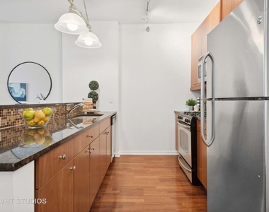 123 S Green Street - Photo Thumbnail 2