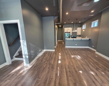 1531 S Harding Avenue - Photo Thumbnail 8