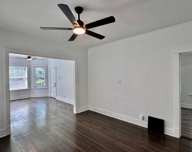 2047 N Lavergne Avenue - Photo Thumbnail 4