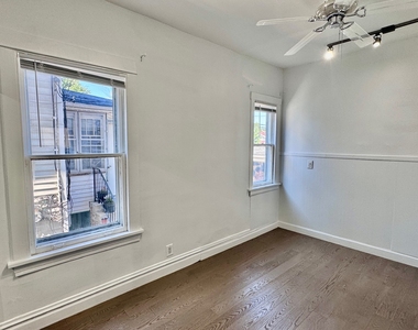 2047 N Lavergne Avenue - Photo Thumbnail 14