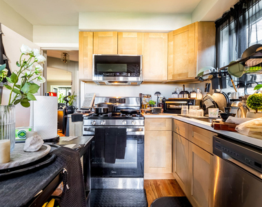6152 S Mulligan Avenue - Photo Thumbnail 4