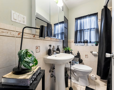 6152 S Mulligan Avenue - Photo Thumbnail 6