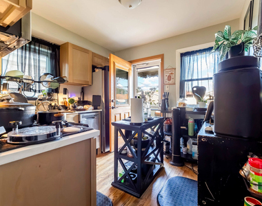 6152 S Mulligan Avenue - Photo Thumbnail 3