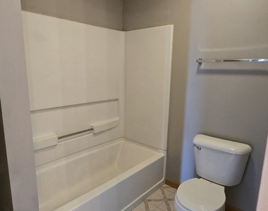 2053 Grayhawk Drive - Photo Thumbnail 7