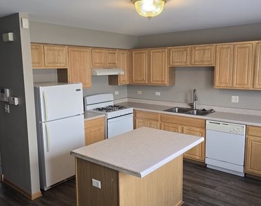 2053 Grayhawk Drive - Photo Thumbnail 3