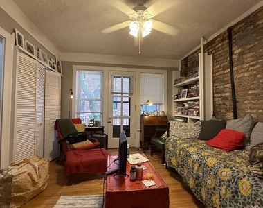 713 W Barry Avenue - Photo Thumbnail 7