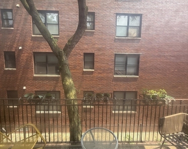 713 W Barry Avenue - Photo Thumbnail 10