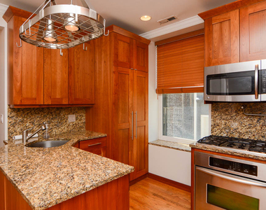 3614 N Bosworth Avenue - Photo Thumbnail 4