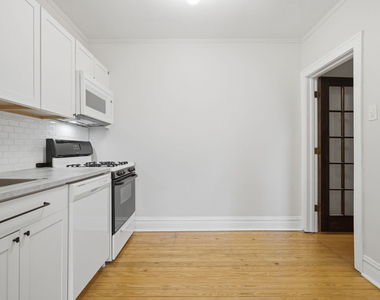3636 Grand Boulevard - Photo Thumbnail 5
