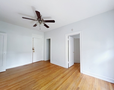 3449 N Elaine Place - Photo Thumbnail 2
