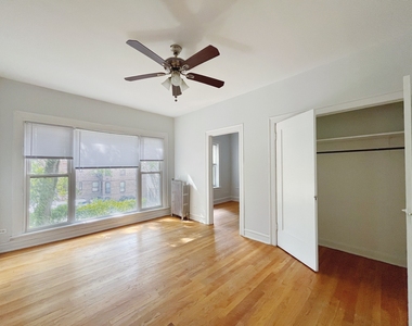 3449 N Elaine Place - Photo Thumbnail 1