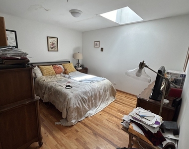 867 W Buckingham Place - Photo Thumbnail 13
