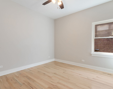6410 S Vernon Avenue - Photo Thumbnail 12