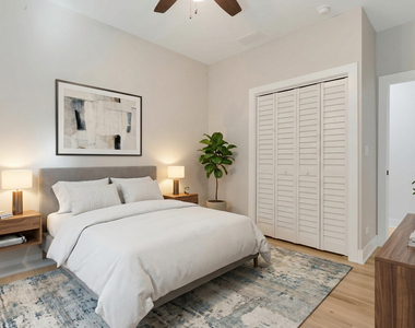 6410 S Vernon Avenue - Photo Thumbnail 11