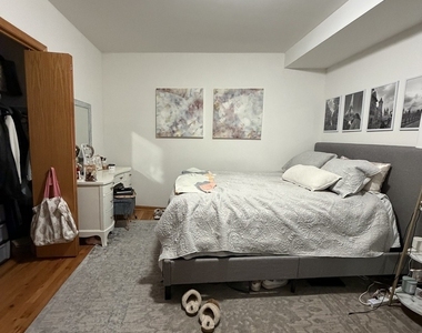 865 W Buckingham Place - Photo Thumbnail 3