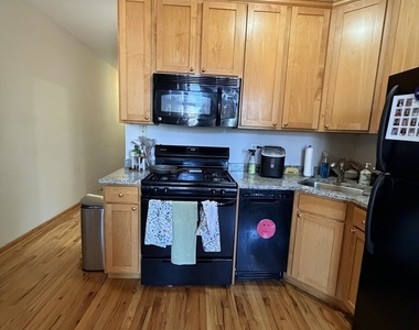 865 W Buckingham Place - Photo Thumbnail 18