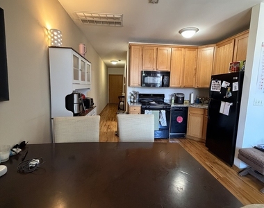 865 W Buckingham Place - Photo Thumbnail 19