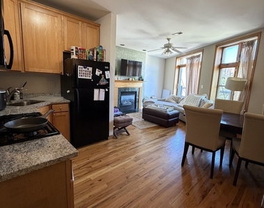 865 W Buckingham Place - Photo Thumbnail 17