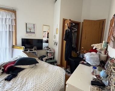 865 W Buckingham Place - Photo Thumbnail 7