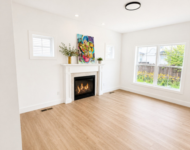 3708 Lighthouse Pointe - Photo Thumbnail 2