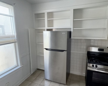 2531 N Tripp Avenue - Photo Thumbnail 2