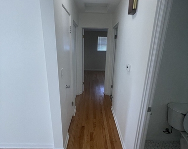 9521 N Kildare Avenue - Photo Thumbnail 6