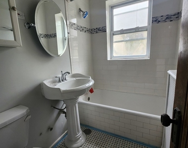 1112 Grove Street - Photo Thumbnail 9