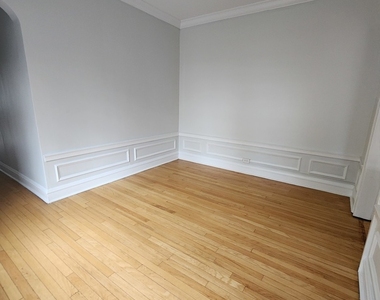 1112 Grove Street - Photo Thumbnail 5