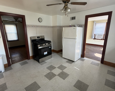 1903 Nicholson Street - Photo Thumbnail 3