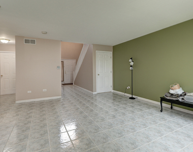 16046 Fairfield Drive - Photo Thumbnail 6