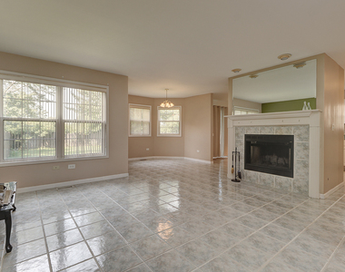 16046 Fairfield Drive - Photo Thumbnail 3