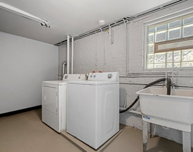 1532 Lombard Avenue - Photo Thumbnail 19