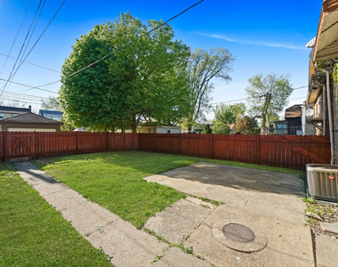 1532 Lombard Avenue - Photo Thumbnail 22
