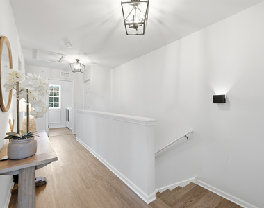 2546 Huntleigh Lane - Photo Thumbnail 16