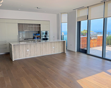 211 N Harbor Drive - Photo Thumbnail 1